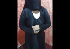 かわいい女の子は、セッション中にstraponを着用し エッチ 動画 女子 向け